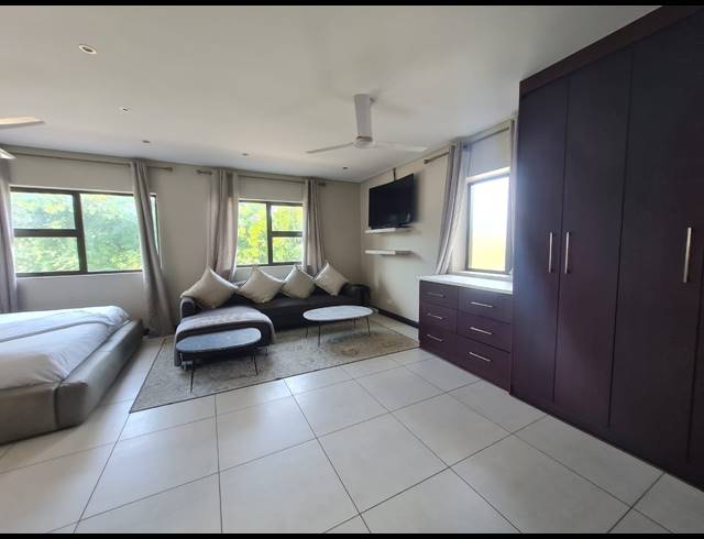 4 BEDROOM HOUSE TO LET IN MZINGAZI GOLF ESTATE
